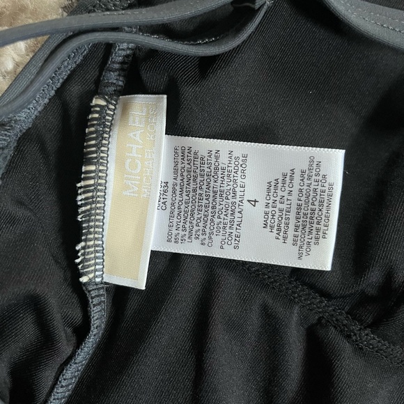 Michael Khors One peice - Picture 3 of 4